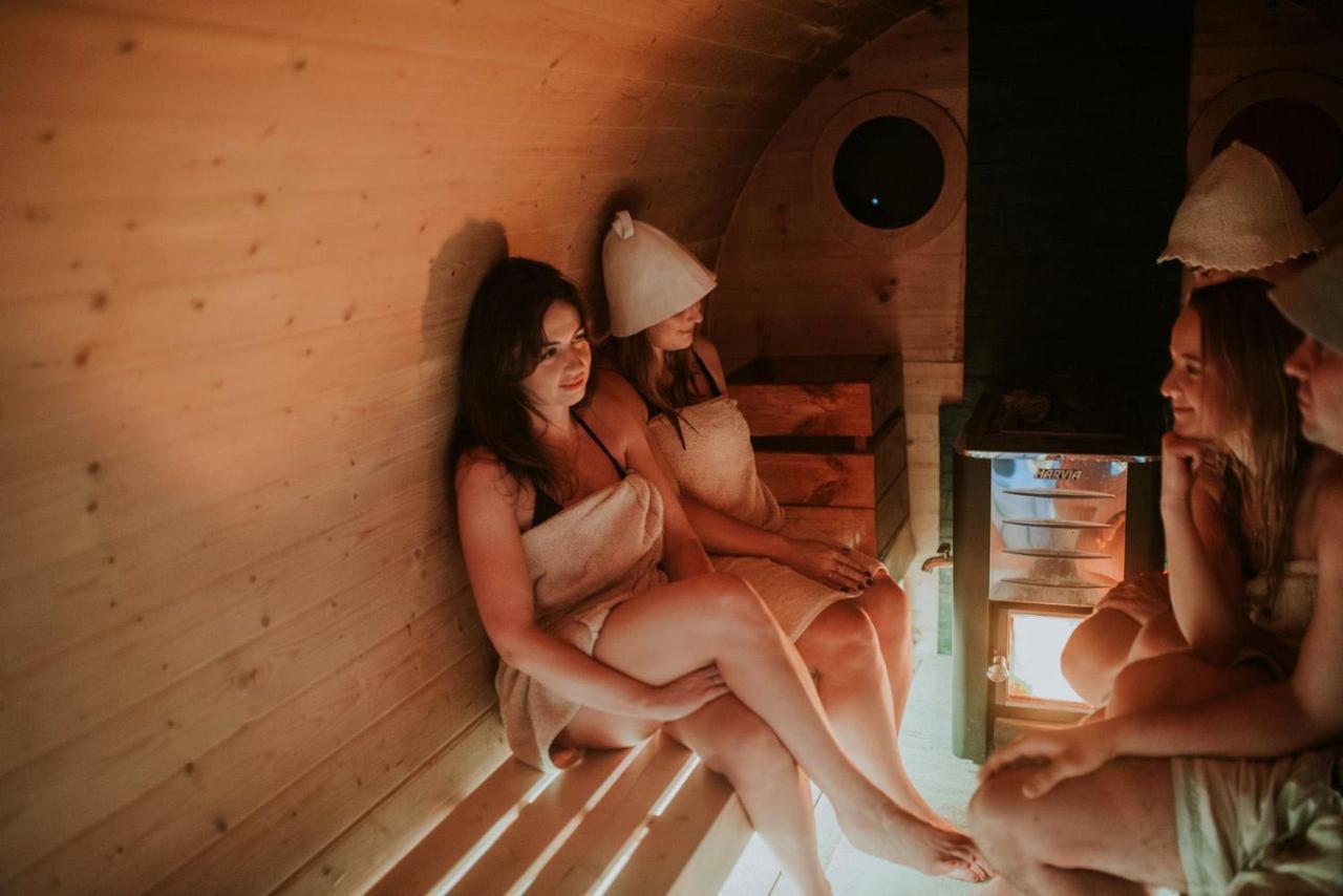 Aloha Glamp - Okragle Domki Przy Rzece - Balia I Sauna - Energylandia Zagornik Eksteriør bilde