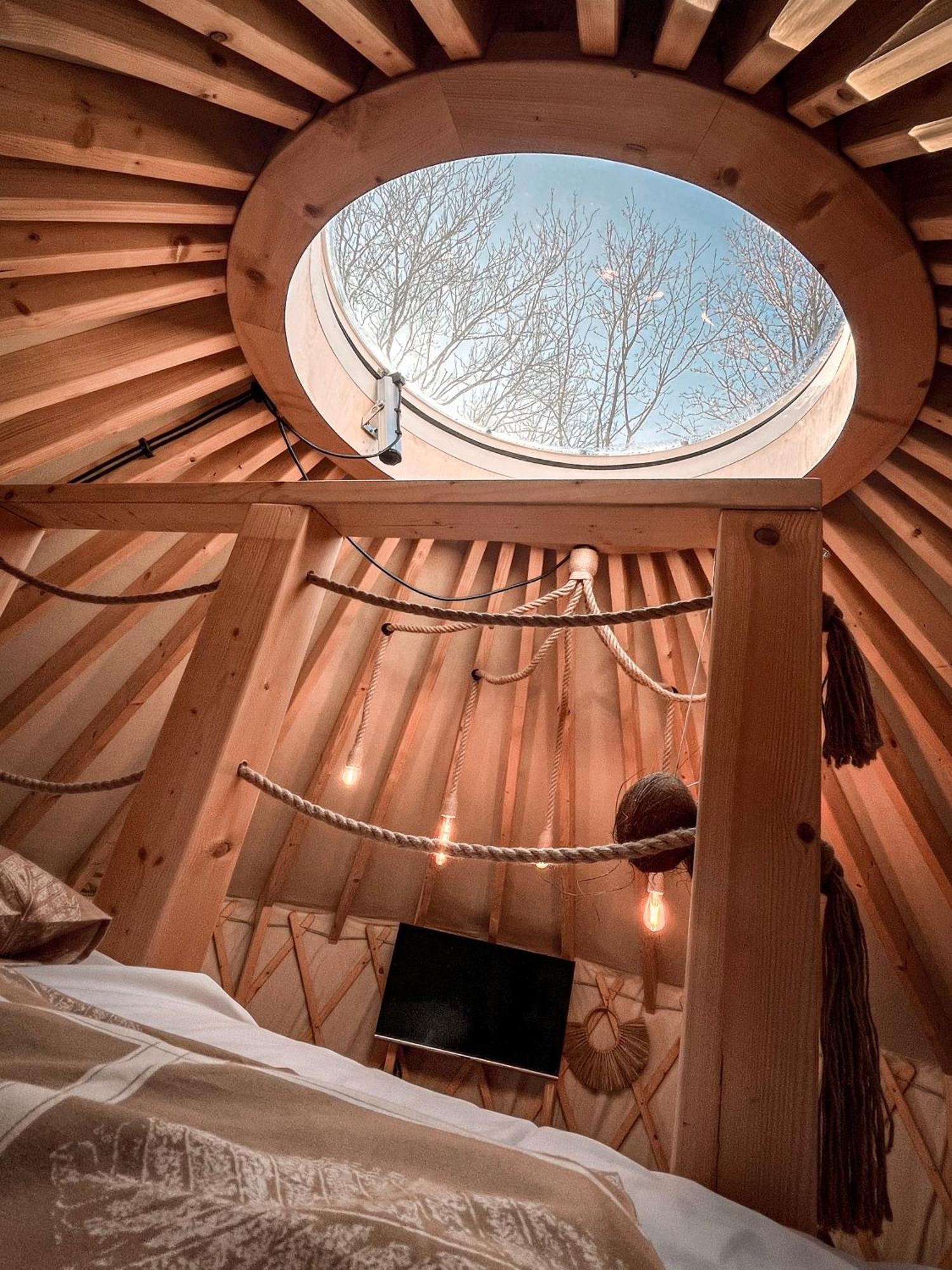 Aloha Glamp - Okragle Domki Przy Rzece - Balia I Sauna - Energylandia Zagornik Eksteriør bilde