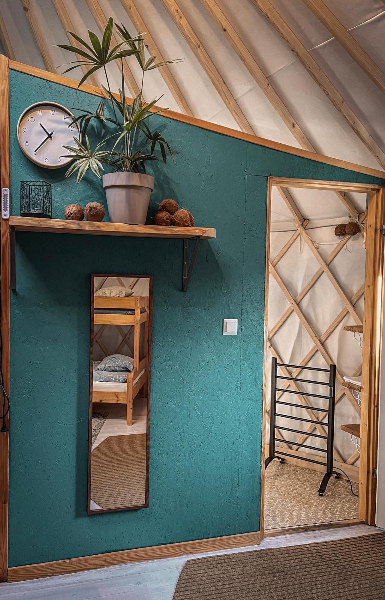 Aloha Glamp - Okragle Domki Przy Rzece - Balia I Sauna - Energylandia Zagornik Rom bilde