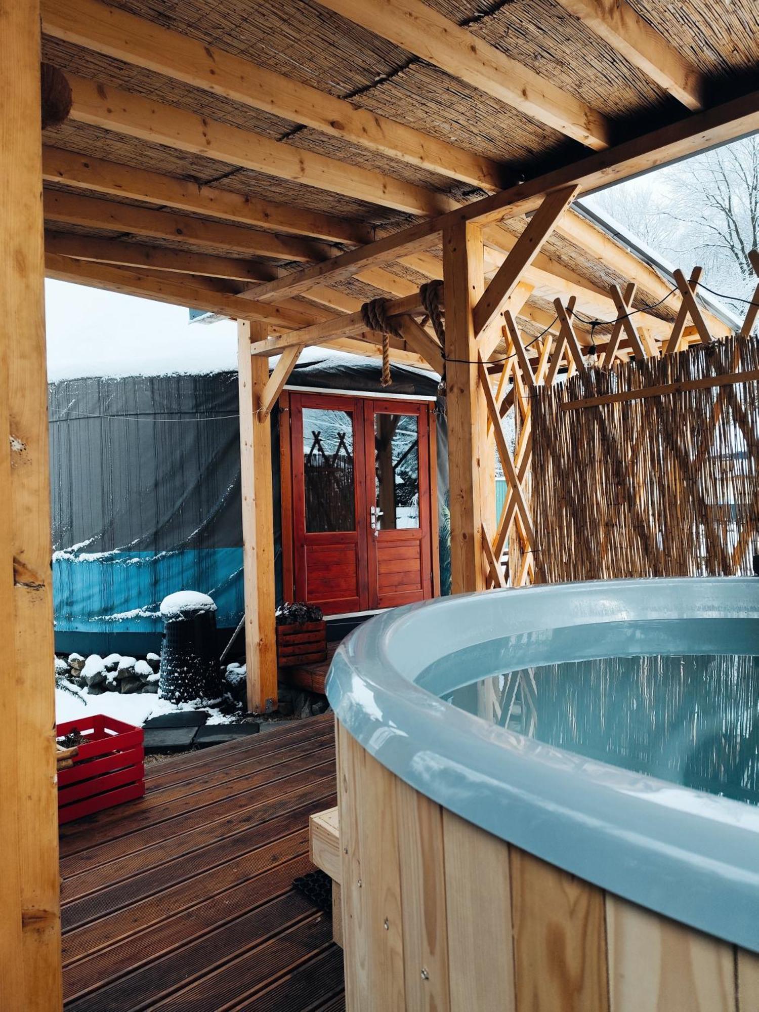 Aloha Glamp - Okragle Domki Przy Rzece - Balia I Sauna - Energylandia Zagornik Eksteriør bilde